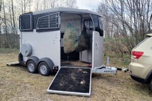 Transport Koni Trójmiasto Equi-Pet Ifor Williams